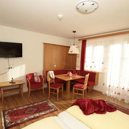 Alpen Appartements Zauchensee Цаухензее